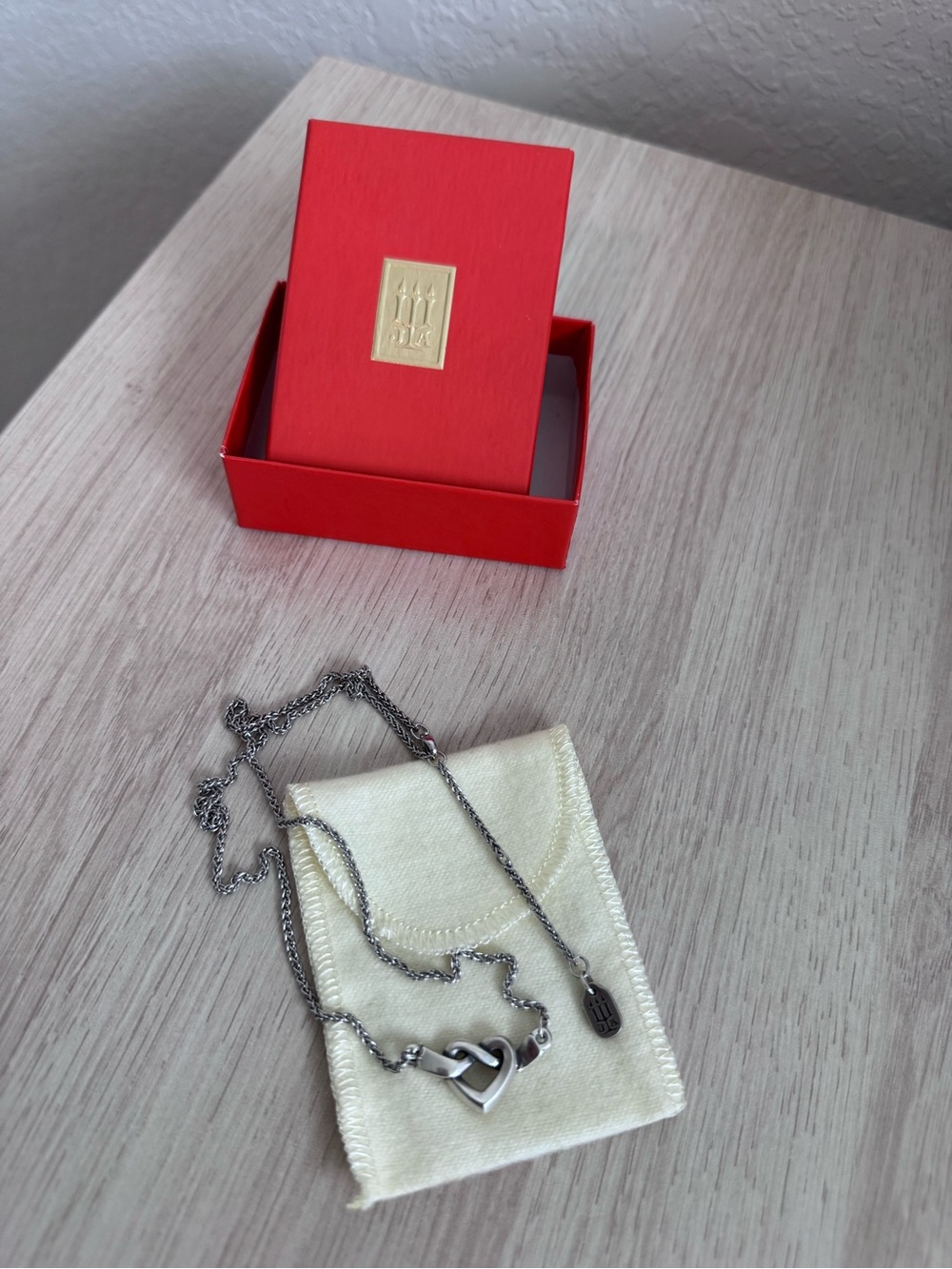 Retired James Avery Sterling Silver Heart Knot Pendant Necklace 18”